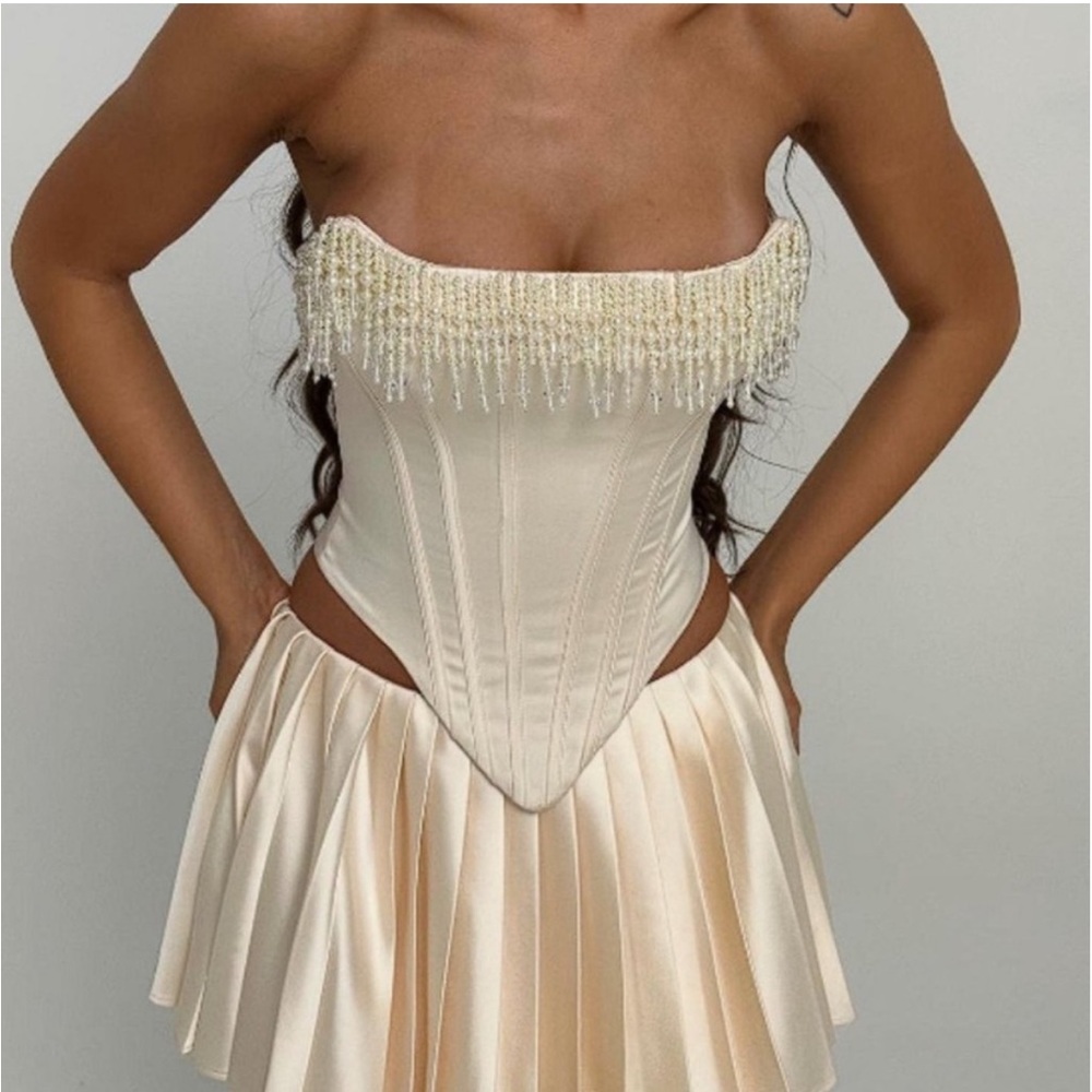HOUSE OF CB 'Aubrie' Vintage Cream Embellished Satin Corset With Sleeve NWOT S - Picture 14 of 14